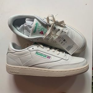 Reebok woman’s tennis shoes club C 85